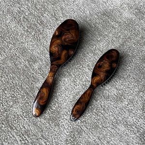 France Luxe hair brushes